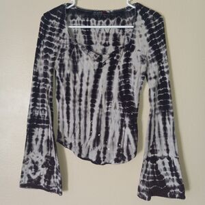 XOXO Black/Grey and Winter-White Tie-Dye Top with Studs Women's L